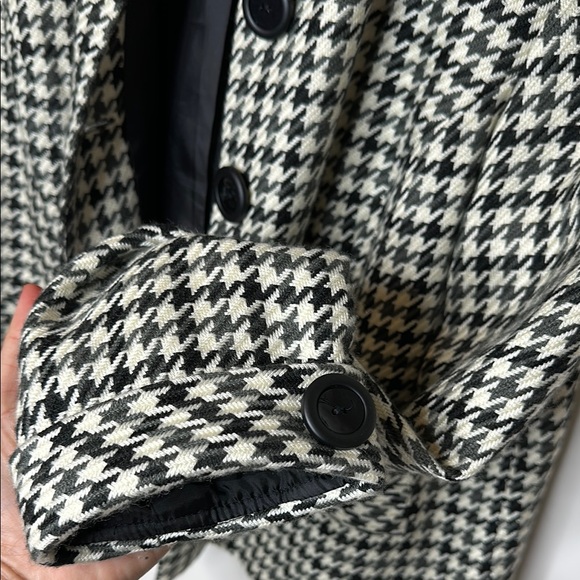 Women's Black and White Houndstooth Jacket - Picture 5 of 6
